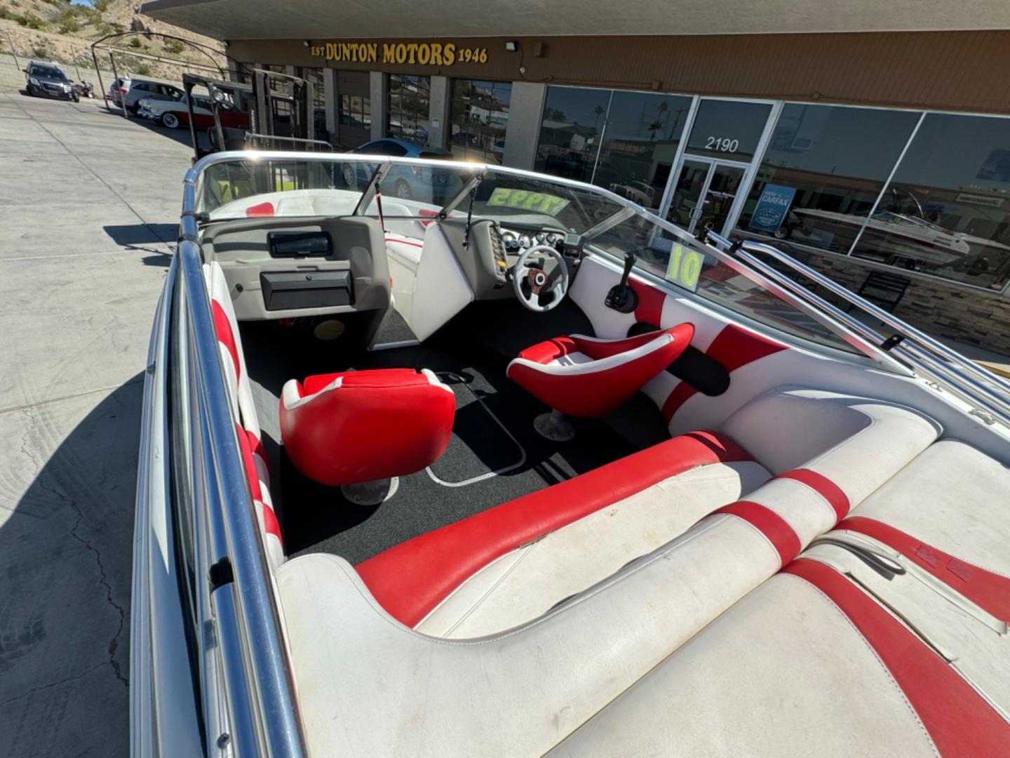 2001 White /white/red Aquatron 180 , located at 2190 Hwy 95, Bullhead City, AZ, 86442, (928) 704-0060, 0.000000, 0.000000 - On consignment this 2001 Aquatron 180. 3.0 engine. 18ft in length. nice bimini top . interior has some damage. price reduced. Runs great. - Photo#9